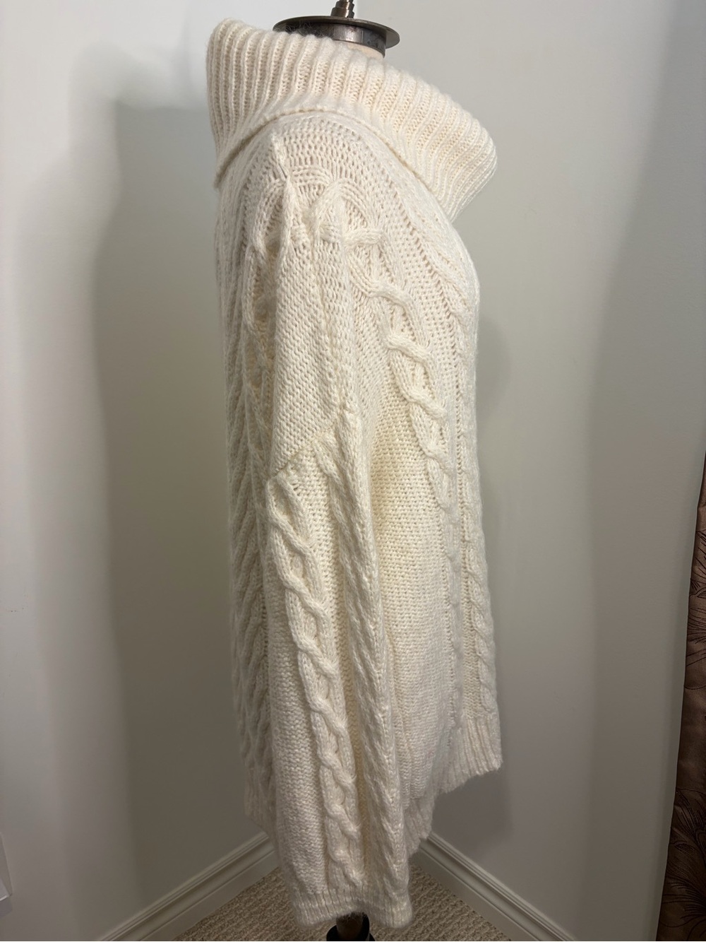 AGGÉL Gold Edition Cable Knit Sweater Dress Cream Oversized Wool  Mohair SIZE XL - Picture 8 of 13